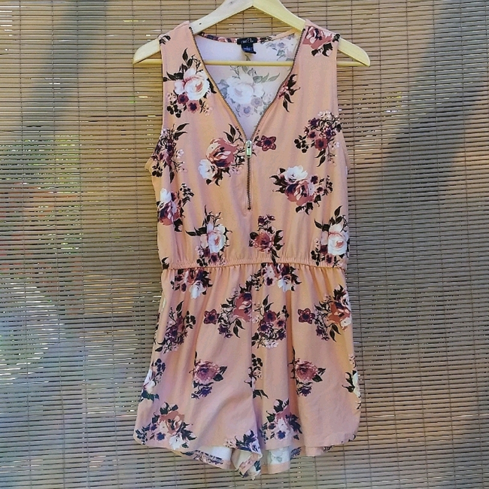 Rue 21 Peach colored floral romper